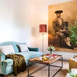 Casas De Adriano
